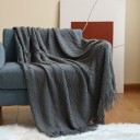 Stickad filt med tofs 130 x 200 cm 6