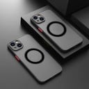 Matt védőburkolat MagSafe támogatással iPhone 15 Pro Max készülékhez 1
