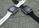 A1 Smartwatch i 2 farver 7