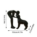 Abstrakt plastfigur med motiv af mand og hund 9 x 10,6 cm Moderne kunst til indretning 2