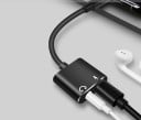Adapter USB-C til 3,5 mm jack og USB-C til samtidig opladning og musikafspilning gennem hovedtelefoner Kort kabel Længde 12 cm Aluminium og TPE 6