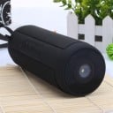 Αδιάβροχος Bluetooth ηχείο με προστασία IP67 και λειτουργία handsfree Έως 10 ώρες αναπαραγωγής Μπαταρία 1800 mAh Είσοδος AUX 3,5 mm Εμβέλεια 5