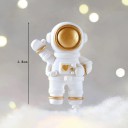Adorno decorativo para tarta Cosmonauta con detalles dorados Alto 6,8 cm Figura de látex Decoración cumpleaños espacial 2 Adorno decorativo para tarta Cosmonauta con detalles dorados Alto 6,8 cm Figura de látex Decoración cumpleaños espacial 2