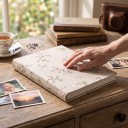 Album photo 200 feuilles pour photos 10 x 15 cm Tissu en lin et poches en PP 23,2 x 19 cm Élastique de fermeture Beige avec fleurs Pour photos 5