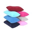 Almohada de viaje inflable para dormir con hendidura para la cabeza Material PVC con superficie suave Dimensiones 38 x 24 x 12 cm 4