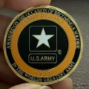 Amerikai Hadsereg Emlékmű Érme Veteránoknak 4 cm Fém Arany Fekete és Narancssárga Részletekkel Kétoldalas Dombormű Csillaggal és Sólyommal 3