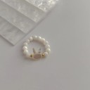 Anello elastico con perline a tema coniglio, variante nera o bianca, dettagli dorati delicati, accessorio fine e giocoso 4