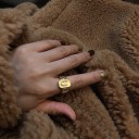 Anillo de mujer con letra del alfabeto. 6