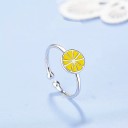 Anillo de mujer con limón 1