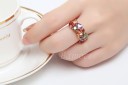 Anillo de mujer con un diseño único. 4
