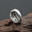 Anillo masculino con cruz y lirios heráldicos Anillo macizo en estilo gótico Combinación de tonos plateado y dorado Metal patinado 4