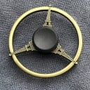 Antistress Metall Fidget Spinner mit dekorativem Motiv Drehspielzeug für die Finger zur Entspannung von Spannungen Antikgoldene Optik Größe ca. 6 15