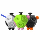 Antistress multifacetado para a palma da mão para ocupar mãos inquietas Elementos de jogo nas paredes incluindo joystick e alavanca Plástico 4
