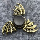 Antystresowy metalowy fidget spinner z dekoracyjnym motywem Obracająca się zabawka do palców do relaksacji napięcia Wygląd w starym złocie Rozmiar 21