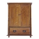 Armoire en bois pour poupée A2140 1