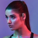 Auricolare Bluetooth 5.0 handsfree da appendere all'orecchio a forma di gancio con superficie lucida Batteria da 90 mAh con durata da 6 a 8 ore 4