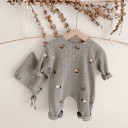 Baby jumpsuit med hatt T2751 1