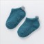 Babysocken mit Bommel 4