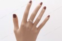 Bague dorée pour femme de luxe 4