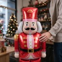 Balonul în picioare Vojăcel Louskáček în uniformă 122,5 x 63 cm Roșu, negru și auriu Decorațiune de Crăciun pentru casă și magazin 5