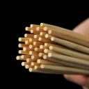 Bambusz evőpálcikák 100 pár nagyobb létszámú vendégek számára Kerek forma Simább felület Világos árnyalat Hossz 19,5 cm Tésztához és ázsiai ételekhez 3
