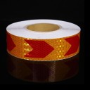 Bandă reflectorizantă pentru marcajele vehiculului 13