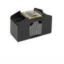 Barajador automático de cartas para 4 barajas con control de botones para póquer, canasta, rummy y otros juegos, alimentado por pilas C 1