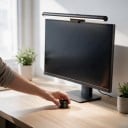 Barre lumineuse LED pour moniteur LYMAX L1 PLUS 42 cm Télécommande sans fil 3 températures de couleur Dimmable Aluminium USB-C Noir Pour le travail 2