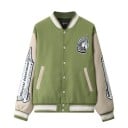 Baseballjacke mit kontrastfarbigen Ärmeln Aufnäher und Grafiken mit Schriftzügen Druckknopfverschluss Gestreifte Rippbündchen Polyester 2