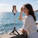 Bastón de selfie Bluetooth con trípode y luz LED 71 cm Control remoto Soporte giratorio para teléfono 360° para fotos y videos 2