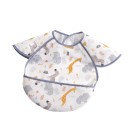 Bavoir pour tout-petits 30 x 25 cm Blanc avec des girafes, des zèbres et des éléphants parmi des feuilles Manches sur les épaules Poche cachée pour les miettes et bord gris-bleu 2