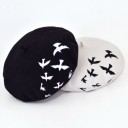 Béret d'hiver pour femmes avec des oiseaux J2451 1
