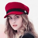Béret féminin avec visière 1