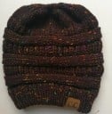 Berretto invernale da donna lavorato a maglia con apertura per coda di cavallo o chignon per capelli lunghi Motivo plastico con strisce orizzontali 6