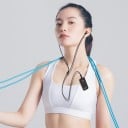 Bezdrôtový Bluetooth adaptér pre slúchadlá s konektorom 3,5 mm jack Tlačidlá Bass a Gain Bluetooth 5.0 Batéria 205 mAh S klipom Čierny 2