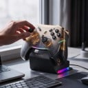 Bezprzewodowy kontroler do gier 1000 Hz z RGB stacją ładującą w przezroczystym złoto-czarnym wykończeniu dla PC, Nintendo Switch i urządzeń mobilnych 3