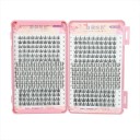 Blanding af falske øjenvipper i længderne 11 mm, 12 mm og 13 mm i et etui. 22 rækker falske øjenvipper af høj kvalitet. Sæt med eyelash extensions-bundter. 2