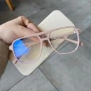 Blauwlichtbrillen voor computerwerk Grote vierkante montuur met dubbele brug Heldere glazen van 57 mm breed Zijkanten 146 mm 1