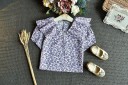 Blomstret bluse og nederdel til piger 3