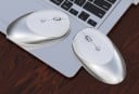 Bluetooth mus med USB-modtager 2,4 GHz Indbygget genopladeligt batteri 500 mAh Opløsning op til 1600 DPI Rækkevidde 10 m Mål 10,9 x 6,4 x 2,8 cm 7