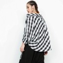 Blusa às riscas preto e branco 6