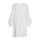 Blusa branca feminina com padrão e renda Corte solto e prolongado Decote em V com atilho Mangas largas Barra assimétrica Poliéster e algodão 6
