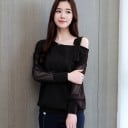 Blusa de mujer con un hombro descubierto y cinta Mangas transparentes y holgadas Puños ajustados con botones Mezcla de algodón y poliéster 6