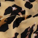Blusa feminina com padrão de leopardo e ombros à mostra Alças finas e decote em V Mangas curtas e soltas Corte fluido Material poliéster 6