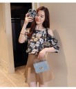 Blusa floral de mujer con hombros descubiertos 1
