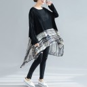 Blusa longa feminina solta com mangas longas Parte superior preta e parte inferior transparente com padrão abstrato Bainha assimétrica em pontas 3