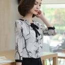 Bluză elegantă pentru femei cu model marmorat alb-negru Fundă neagră la gât Decupaje pe umeri Mâneci până la coate Poliester cu spandex 5