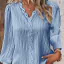 Bluză matlasată din dantelă pentru femei, cu decolteu în V. Cămașă ușoară și elegantă, cu mânecă lungă. Detalii delicate. Ideală pentru ocazii sociale. 5