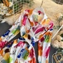 Bluză pentru femei cu imprimeu abstract colorat pe fundal alb Legare la talie Mâneci lungi cu manșete largi Guler de cămașă Poliester 3