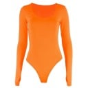 Body femme ajusté néon à manches longues avec grand décolleté rond, surface lisse et matériau extensible 1